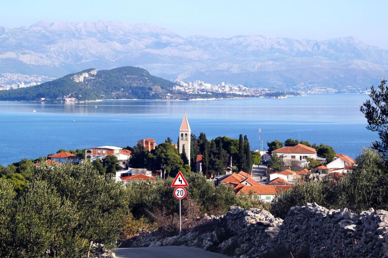 Apartments By The Sea Slatine, Ciovo - 16131 外观 照片
