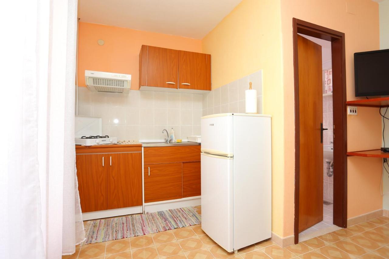 Apartments By The Sea Slatine, Ciovo - 16131 外观 照片