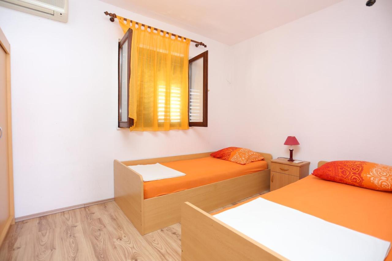 Apartments By The Sea Slatine, Ciovo - 16131 外观 照片
