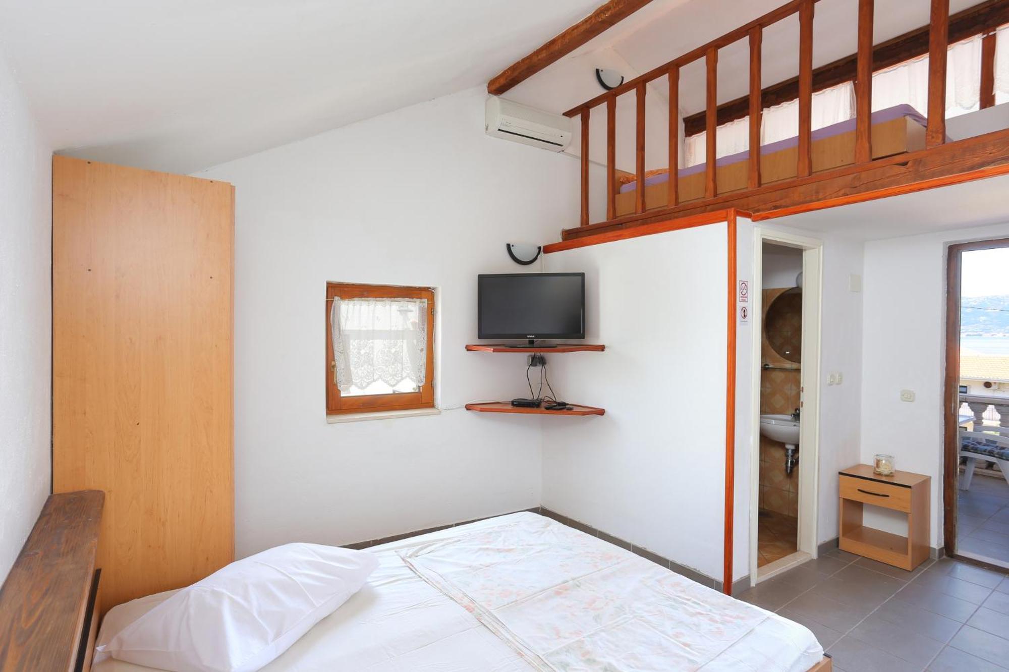 Apartments By The Sea Slatine, Ciovo - 16131 客房 照片